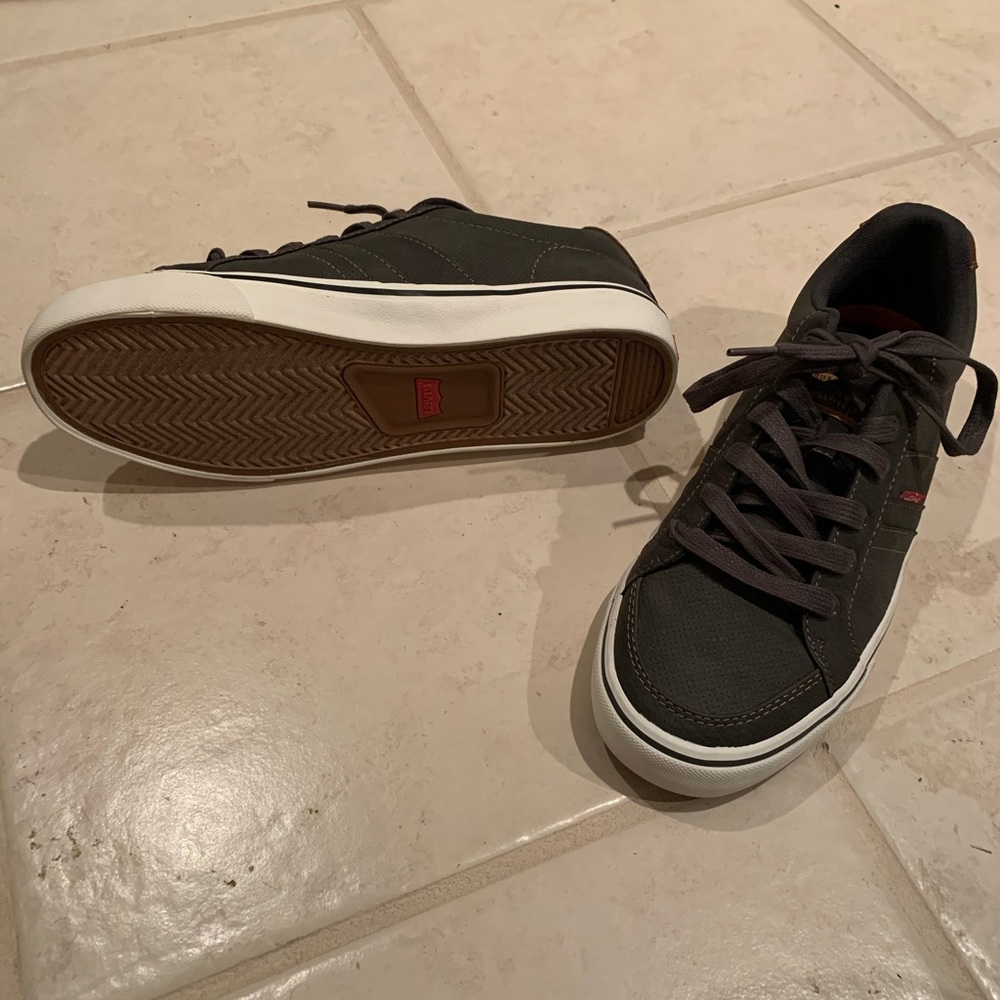 Levi’s Tennis Shoes